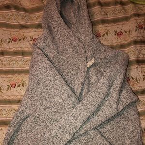 North face gray sweater Castle jacket Underarmour